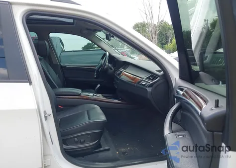 2011 BMW X5 xDrive35I/xDrive35I Premium/xDrive35I Sport Activity z USA, uszkodzony, nr VIN 5UXZV4C55BL741428